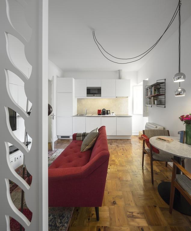 Flattered To Be In Tomar Apartment Exterior photo