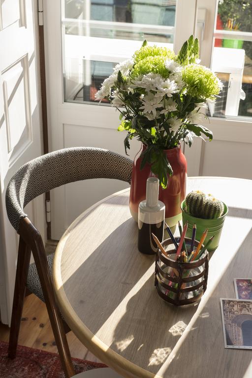 Flattered To Be In Tomar Apartment Exterior photo